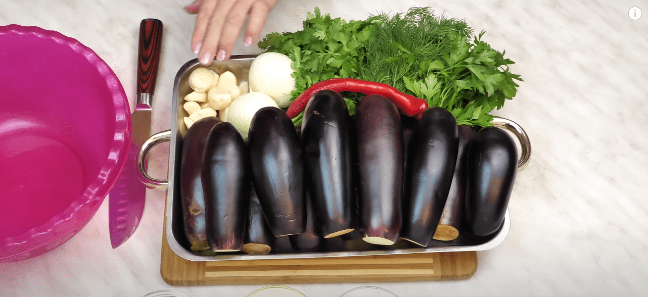 Кулінари вибрали найсмачніший рецепт салату з баклажанів 2025 року