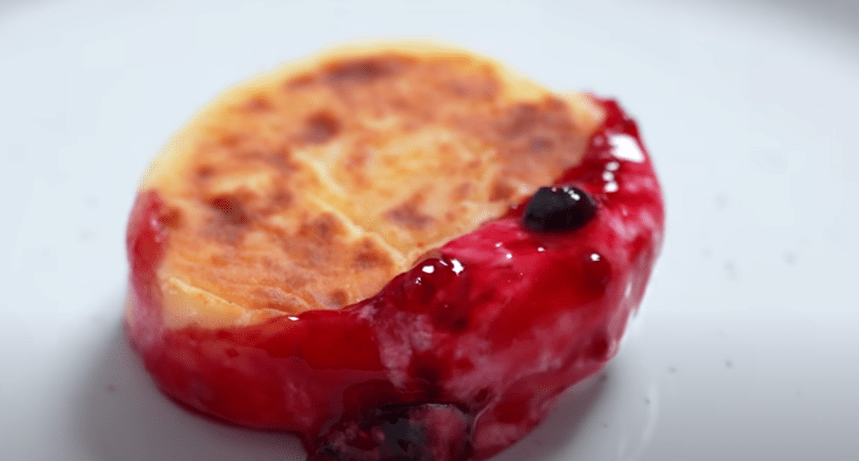 Кулінарка розповіла, як приготувати сирники за львівським рецептом