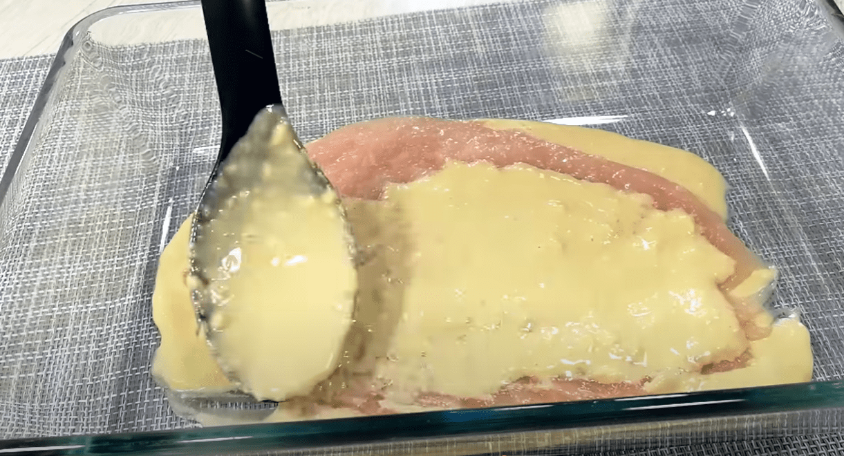 Кулінарка дала рецепт страви на вечерю з курячого філе для великої родини