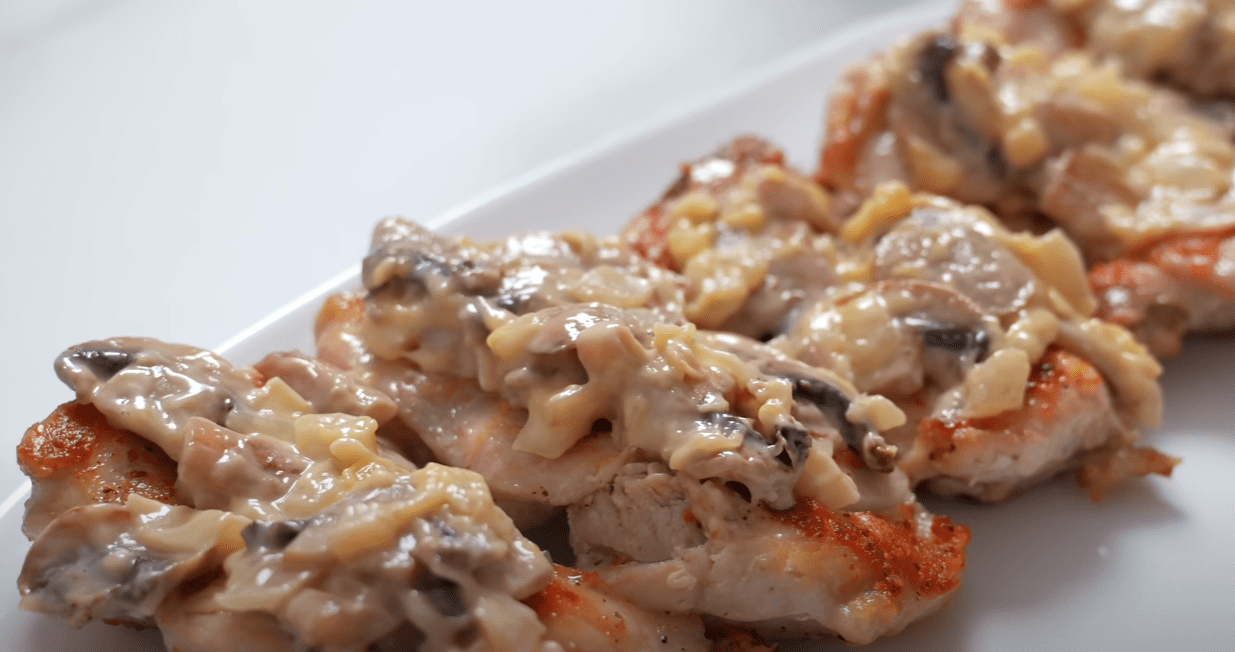 Кулінарка розповіла, як зробити м'ясо по-французьки без духовки