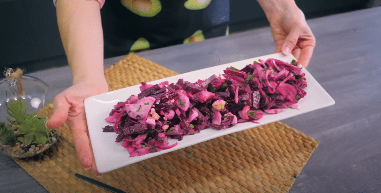 Кулінарка дала рецепт смачного салату з оселедця