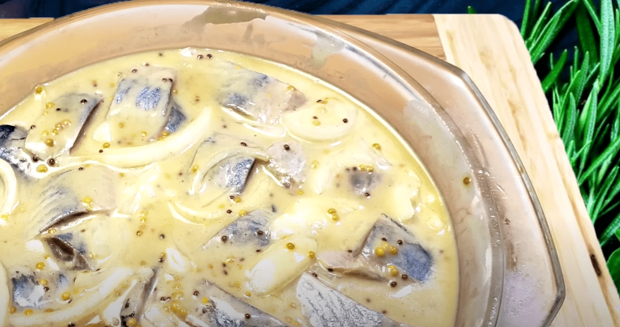 Кулінар розповів, як зробити смачний оселедець за рецептом фінських моряків