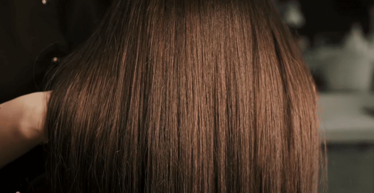 Експерти розповіли, коли краще зробити стрижку та фарбування волосся у жовтні 2025