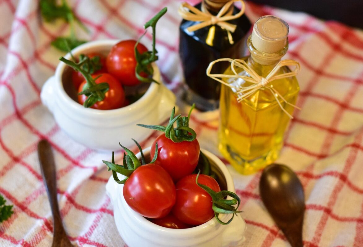 Садівники розповіли, який сорт томатів приносить 130 кг плодів із 10 кущів