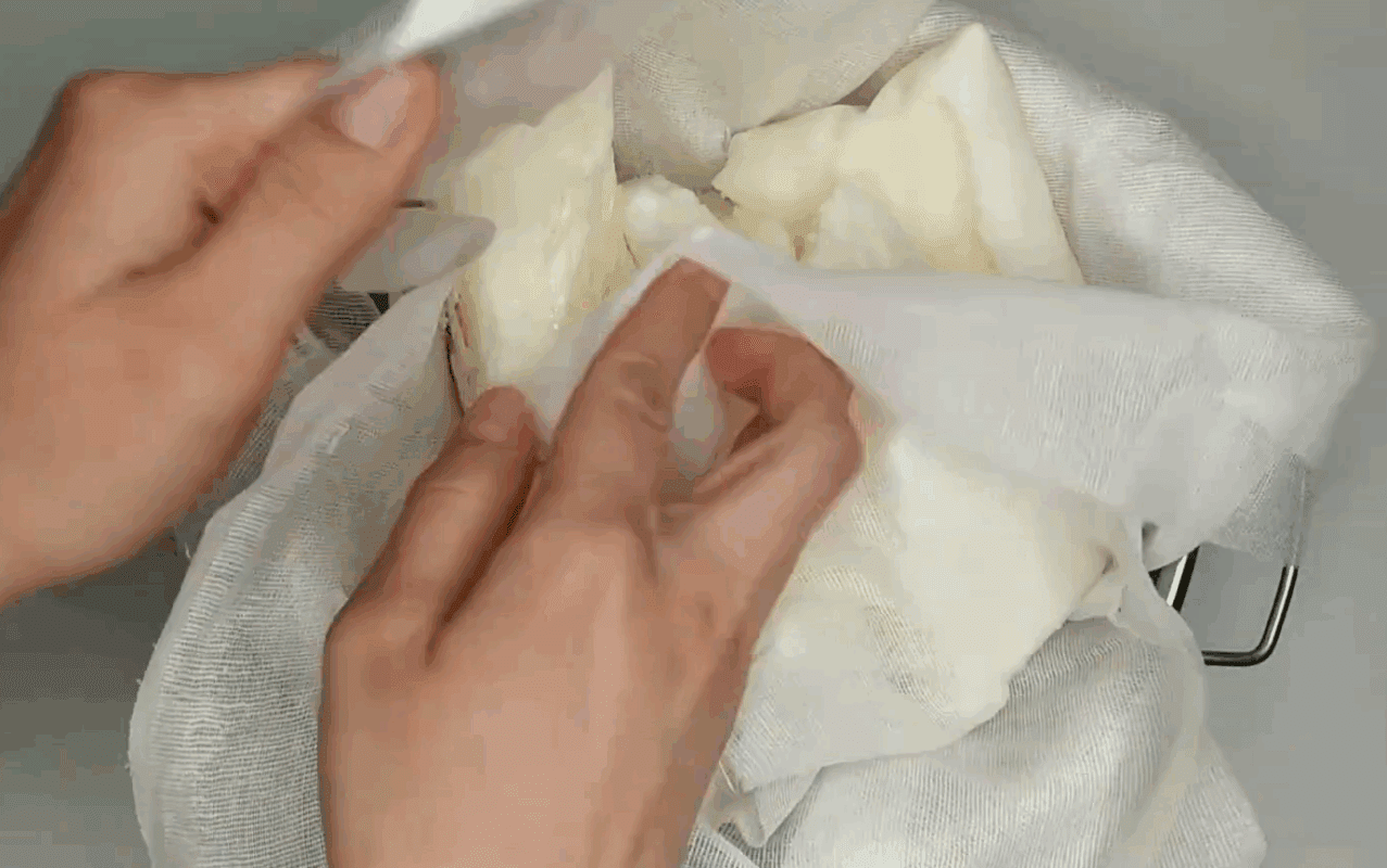 Рецепт смачного і ніжного крем-сиру з кефіру