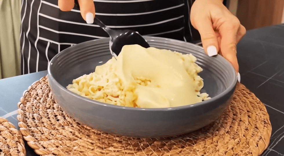 Рецепт святкового і ефектного салату-закуски з буряка