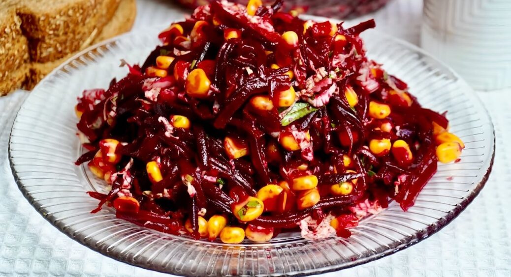 Буряк є? Тоді готуйте салат “Тетяна” — смак такий, що “Шуба” й поряд не стояла 