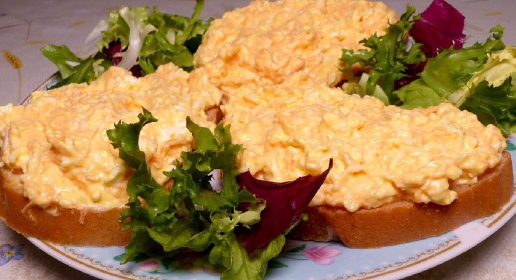 Беру 2 бюджетні продукти – і намазка за 5 хвилин готова: рецепт ніжного й ароматного паштету 