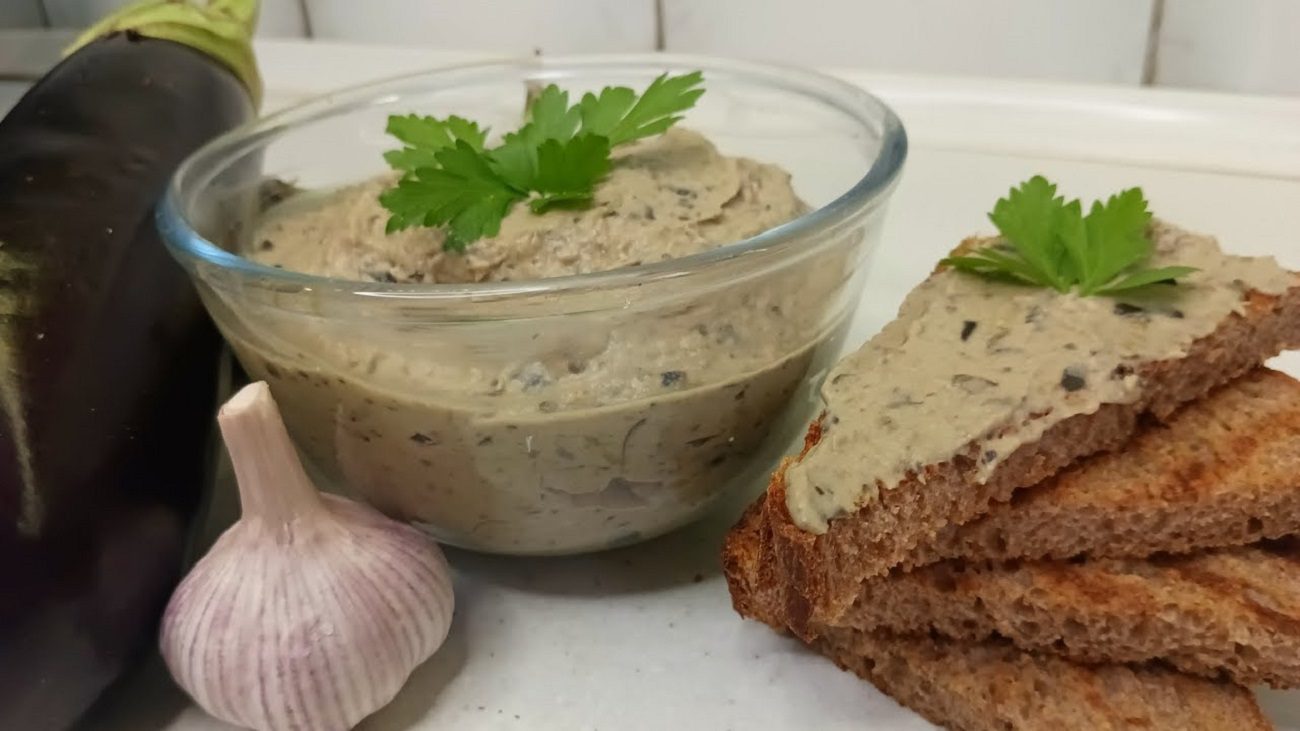 Рецепт смачної і ніжної намазки з баклажанів для бутербродів