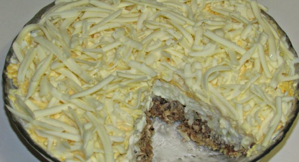 Навіть “Мімоза” їй не конкурентка: салат “Суфражистка” з сардинами – готую по 2 порції одразу 