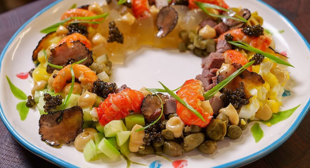 Що відомо про перший варіант салату “Олів’є”: рецепт 1894 року з делікатесами замість моркви 