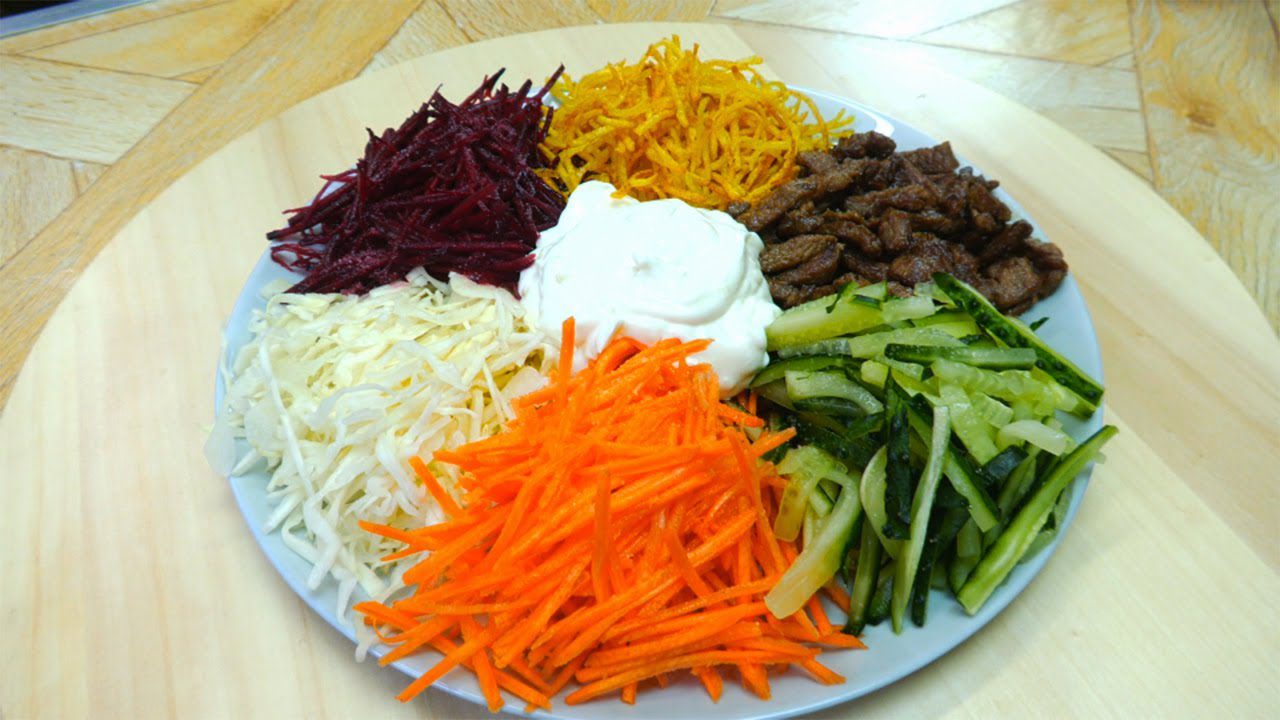 Кулінари розповіли, яким салатом замінити Шубу на Новорічному столі