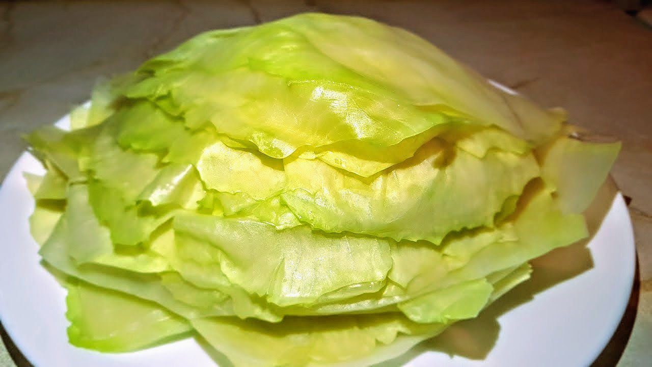 Як швидко розм'якшити листя капусти на голубці