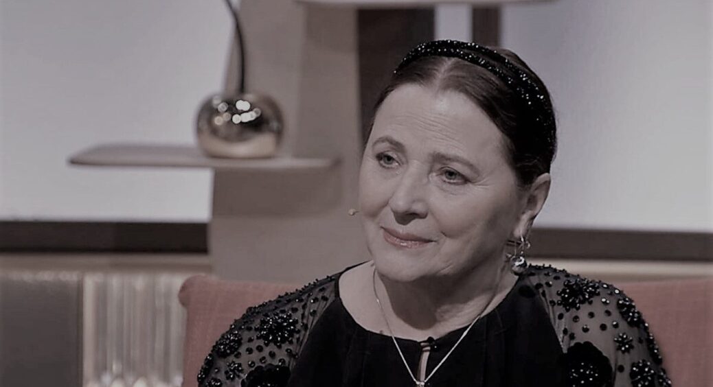 Ніна Матвієнко: біографія, цікаві, невідомі факти про артистку – виконавицю пісні “Квітка-душа” 