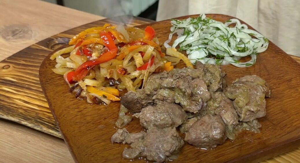 На кухні майже не буваю: секрет приготування ніжної печінки всього за 7 хвилин – це можливо 