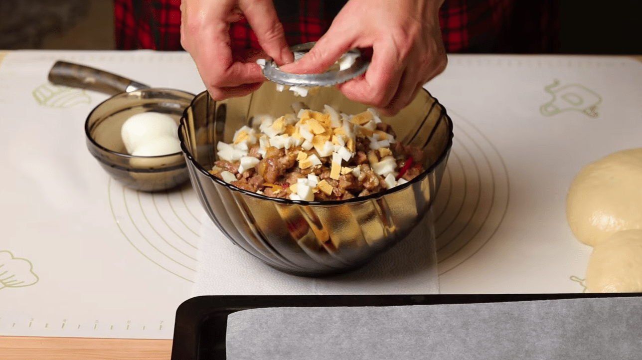 Кулінарка відтворила рецепт легендарного українського святкового пирога