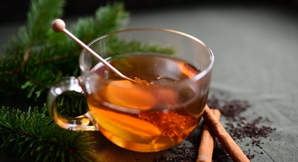 Цей чай зігріє, якщо замерзнути на вулиці: швидка дія, смак і аромат — рецепт ТУТ 