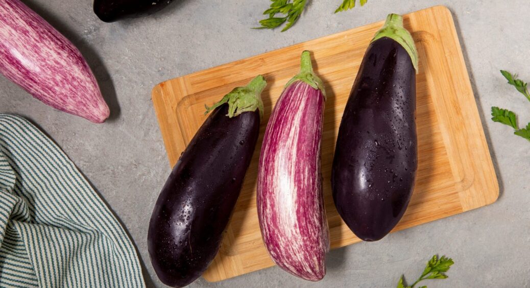 Родять як заведені і на Чернігівщині, і на Херсонщині: ці 2 сорти баклажанів – мої улюбленці 