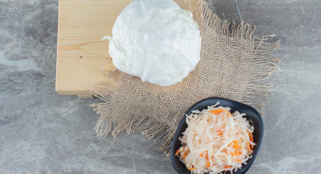 Коли квасити капусту у 2025-му? Щоб на Новий рік 2026 була хрумка і соковита закуска 