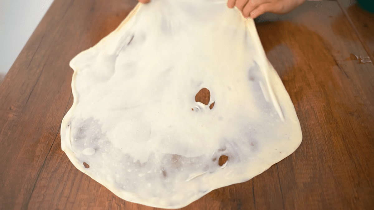 Кулінари розповіли, як з борошна і води приготувати турецький смаколик