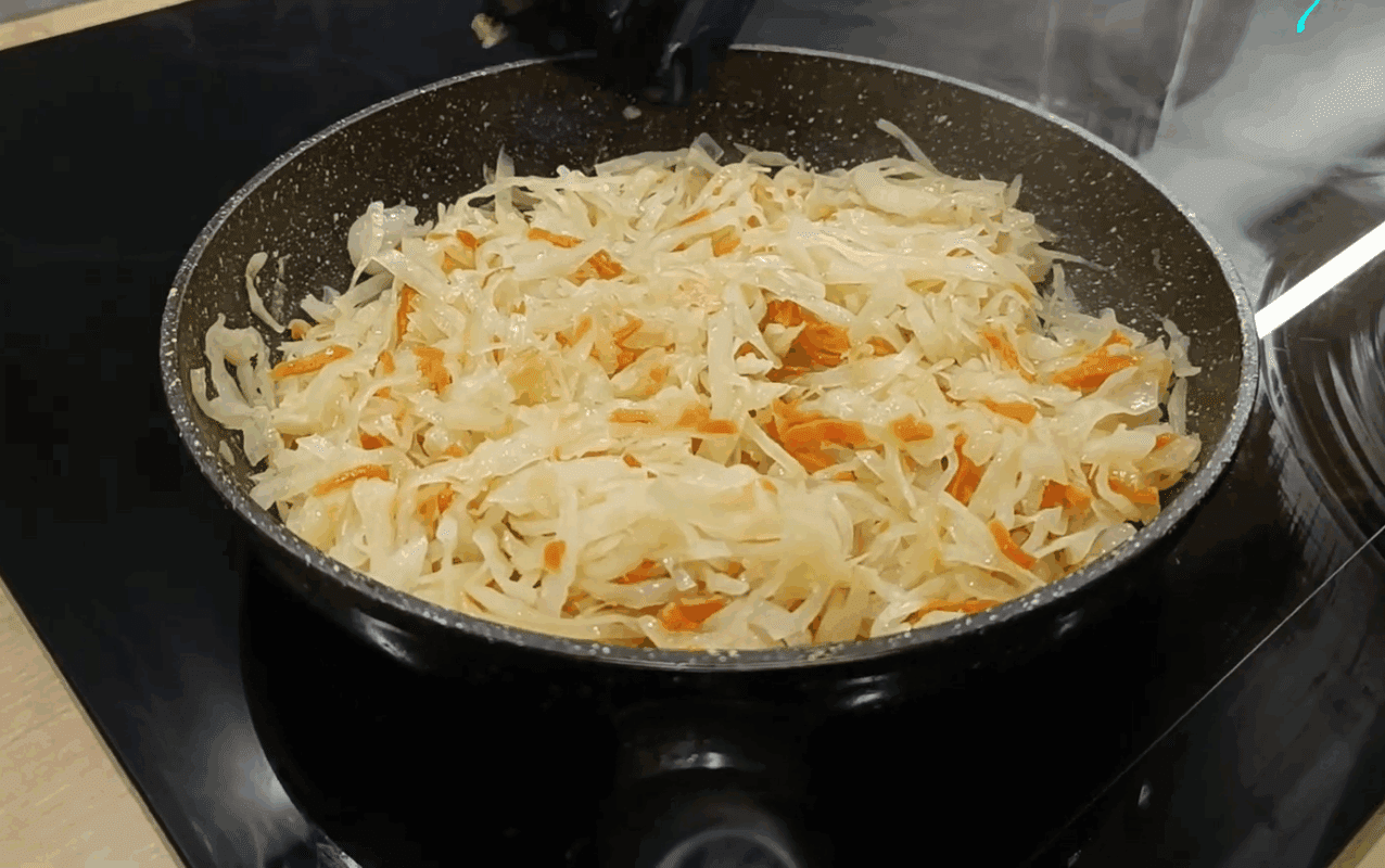 Рецепт дуже смачної тушкованої капусти по-німецьки