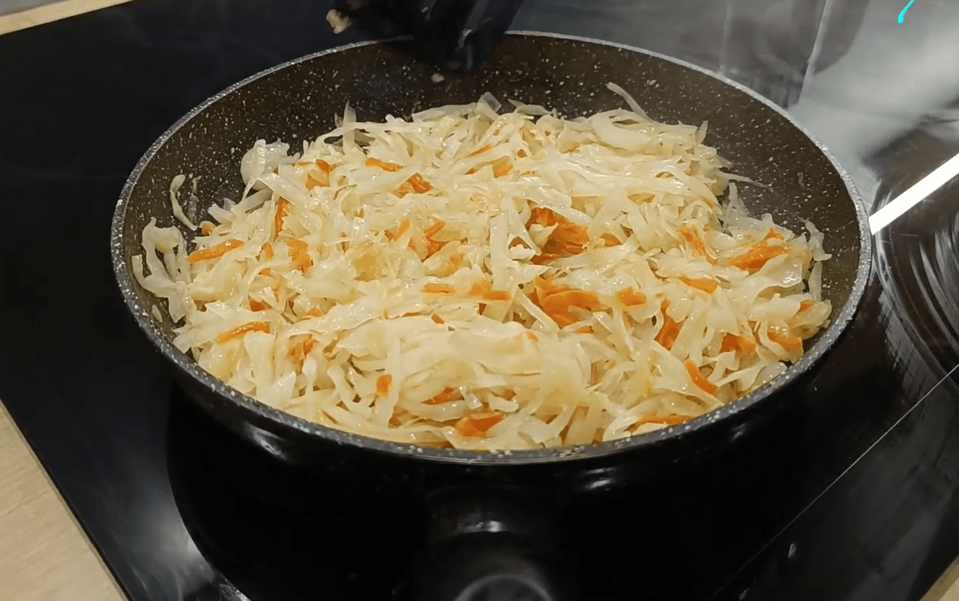 Рецепт дуже смачної тушкованої капусти по-німецьки