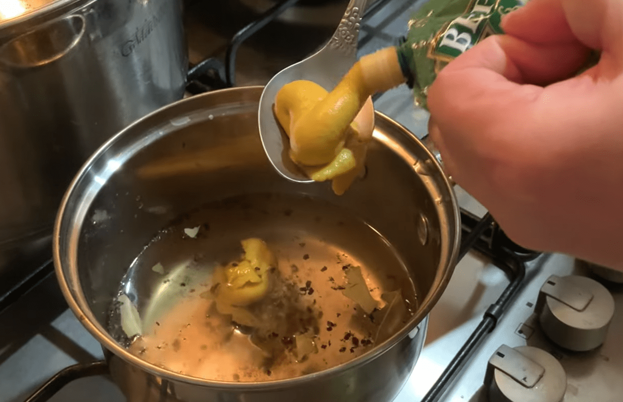 Кулінари розповіли, як засолити скумбрію, щоб вона була смачнішою за лосось