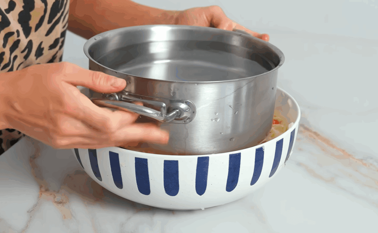 Рецепт смачного маринованого салату з капусти