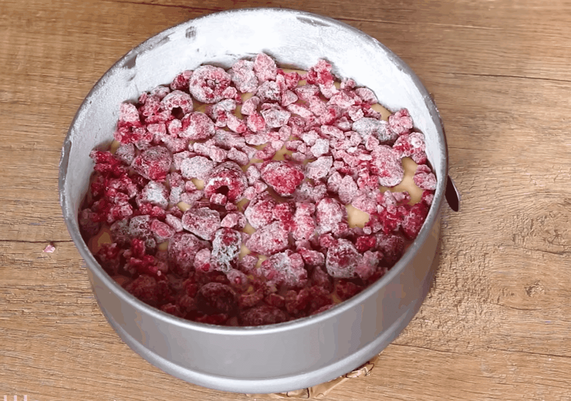 Кулінари розповіли, яку випічку можна приготувати на сметані