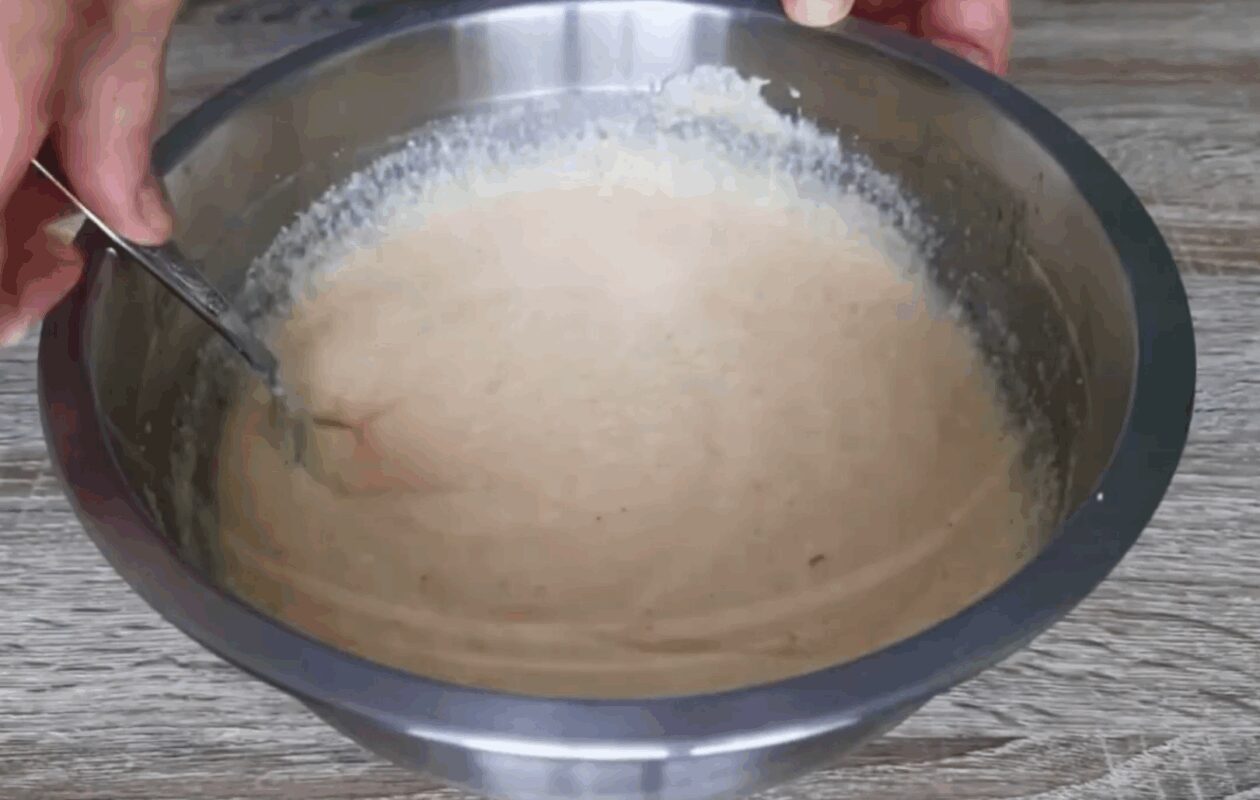 Рецепт смачного і пухкого манника на кефірі