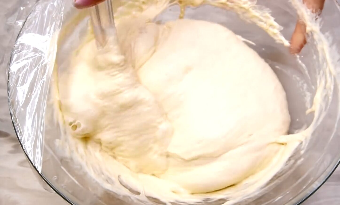 Кулінари розповіли, що не варто додавати в тісто на оладки