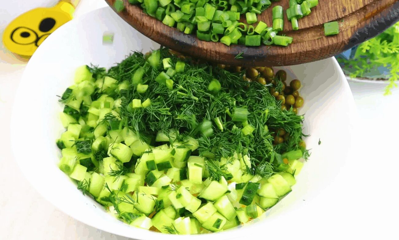 Рецепт нового святкового салату Насолода із зеленим горошком