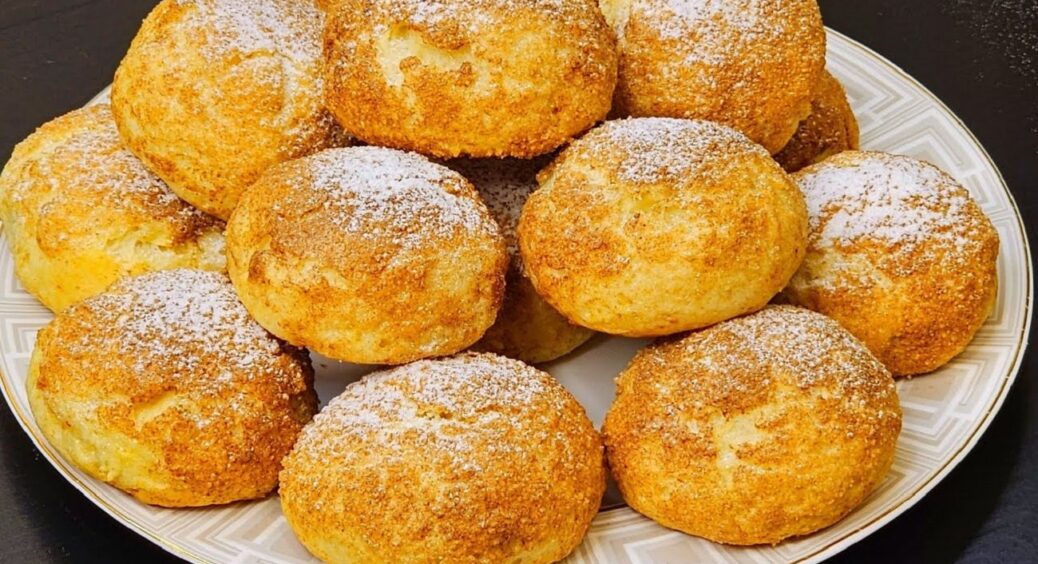 Склянка сиру і яблуко! Готую смачні творожні булочки до чаю за 10 хвилин: без дріжджів 