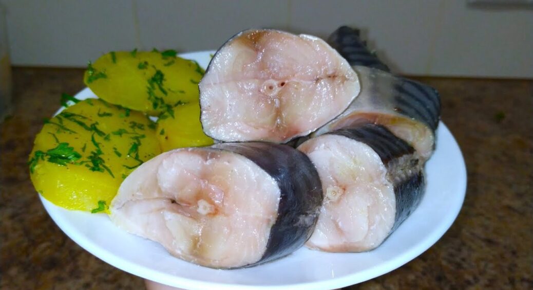 Не запікаю і не смажу – 1 спосіб, як смачно подати скумбрію на Різдво та Новий рік 