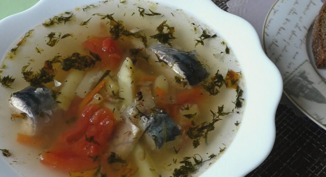 Наваристий суп зі скумбрії і картоплі: ця домашня юшка дасть фору класичному борщу (Рецепт) 
