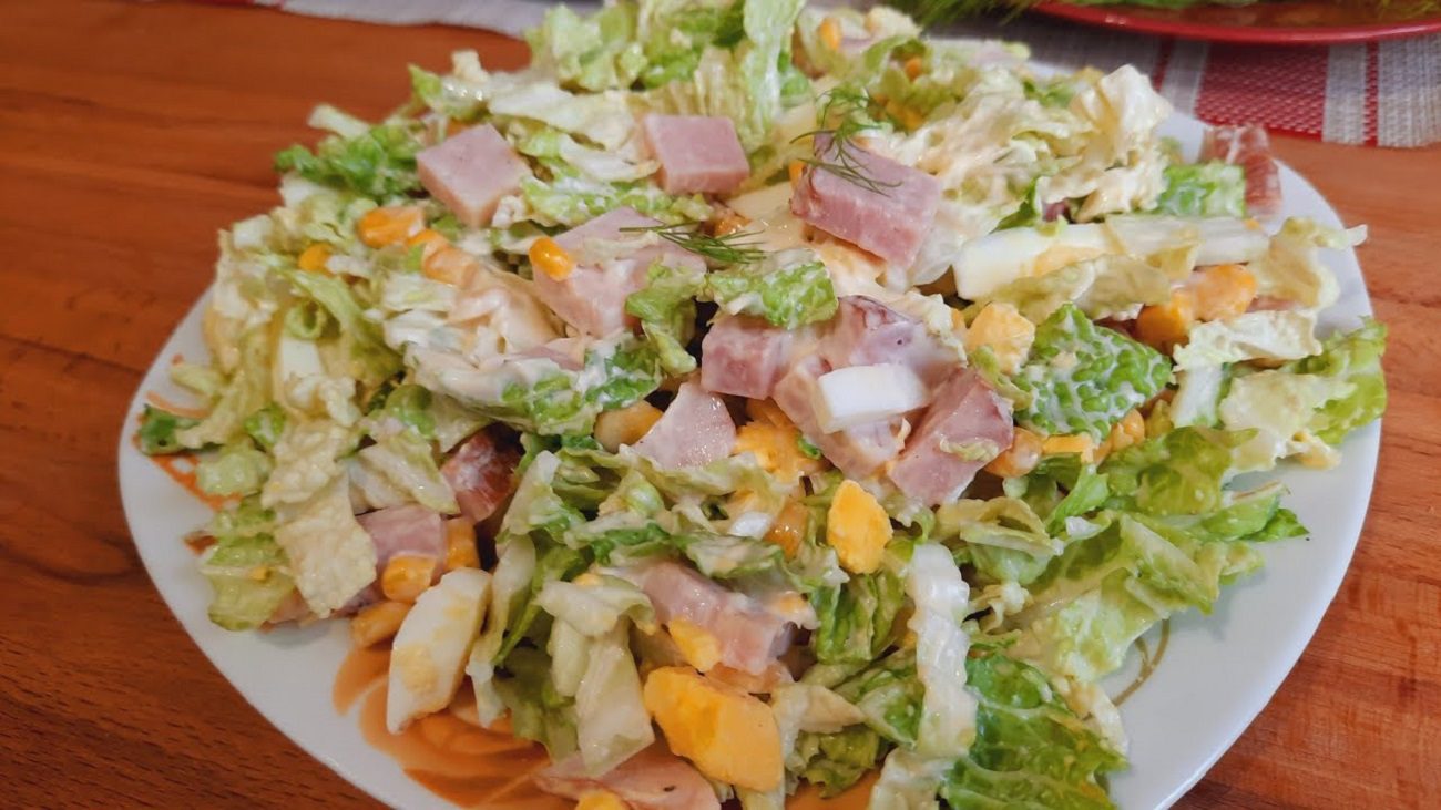 Рецепт смачного і свіжого салату з пекінською капустою