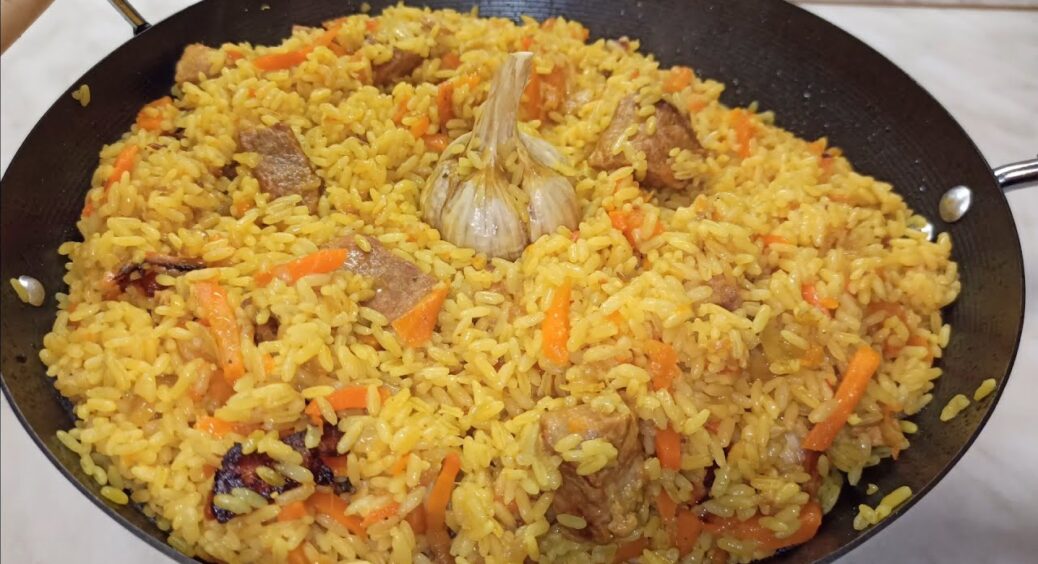 Мій плов “Узбецький” не схожий на звичайний рис з м’ясом – аромат відчувають навіть сусіди 