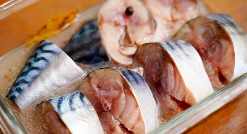 24 години і малосольна скумбрія є! Ось як готую рибу на свято й кожен день 