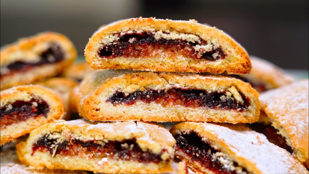 Рецепт швидкого і смачного печива з варенням до чаю