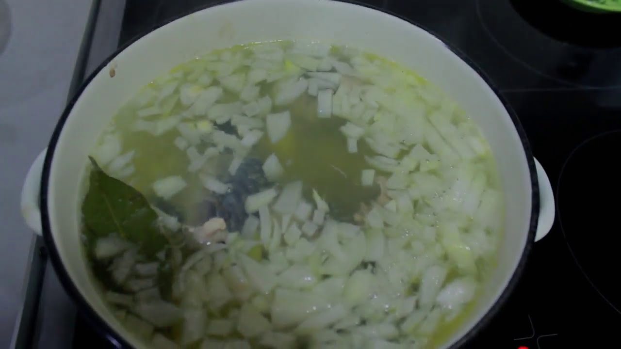 Рецепт юшки зі скумбрії