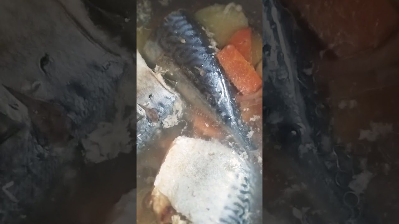 Рецепт юшки зі скумбрії