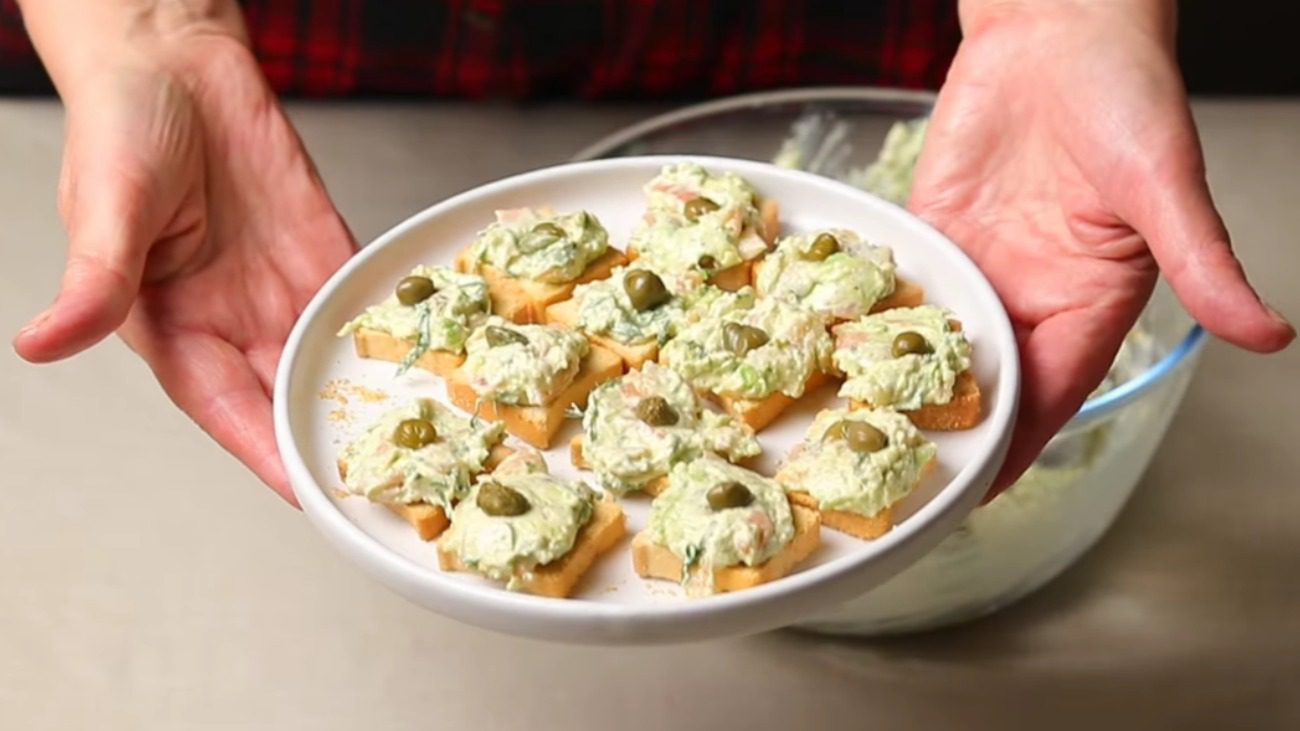 Кулінари поділились рецептом універсальної намазки на багети