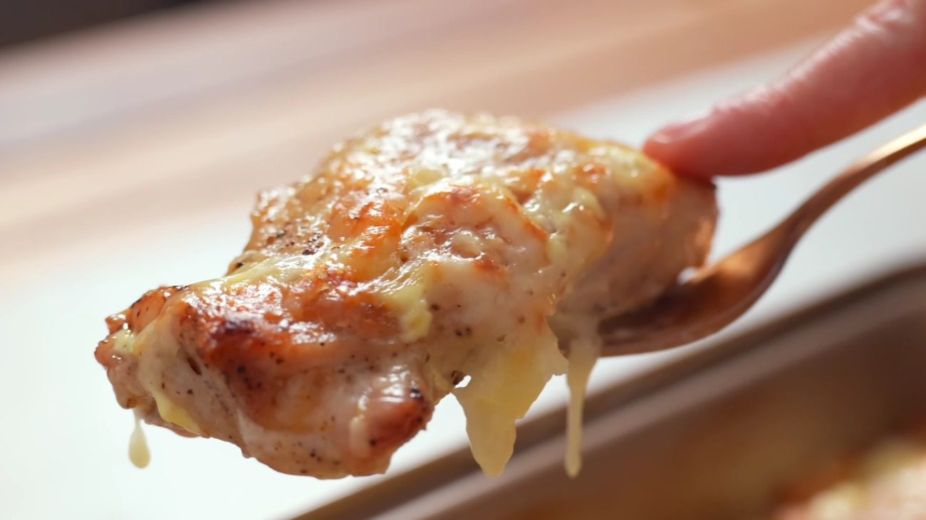 Новий рецепт картоплі з куркою під смачною хрусткою скоринкою