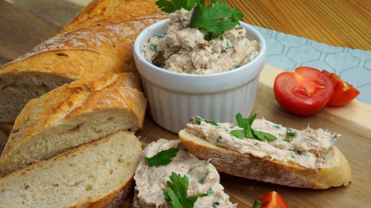 Кулінари розповіли рецепт смачної намазки, яка готується всього за 2 хвилини