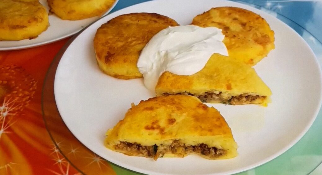 З року в рік готую їх тільки так: смачні та ніжні картопляні зрази з 2 видами начинки 