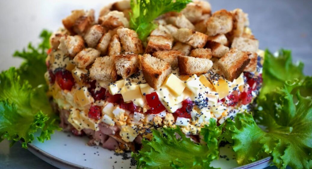 Найкраща альтернатива мімозі: салат “Сенсація” — гості приходять до мене тільки задля нього 