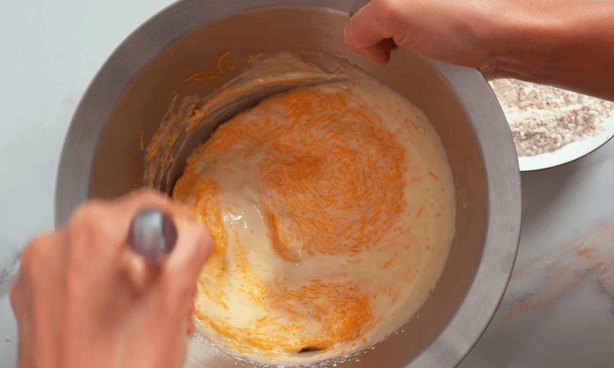 Рецепт дуже смачного та простого домашнього пирога з гарбуза