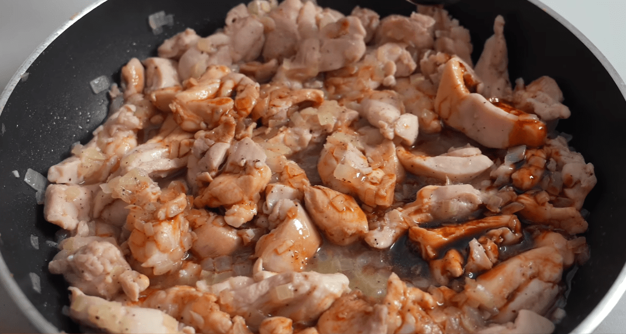 Рецепт смачної та недорогої вечері для великої родини з гречки та курки