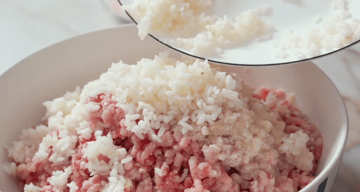 Кулінарка розкрила секрет приготування тефтель