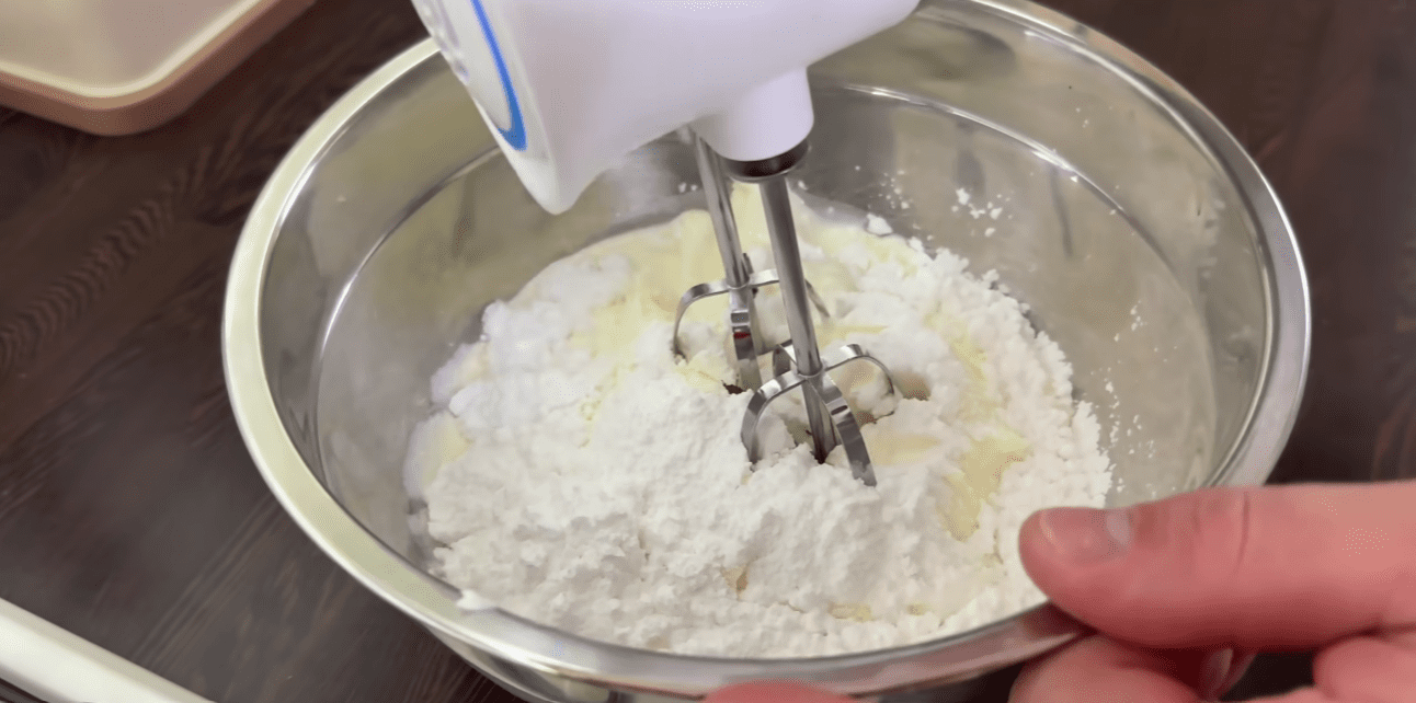 Рецепт солодкого десерту за 10 хвилин з доступних продуктів